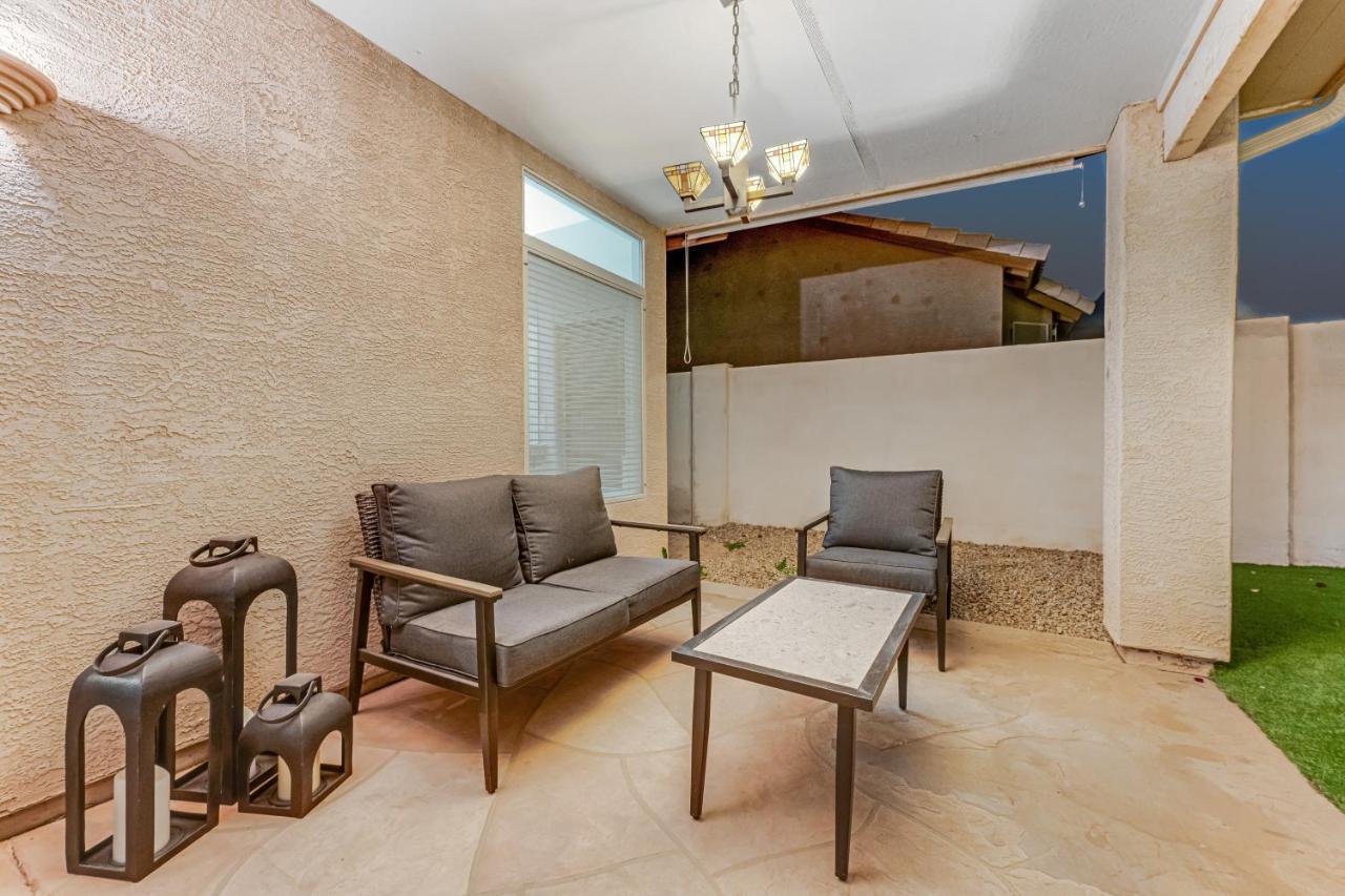 Pura Vida Villa Goodyear Bagian luar foto